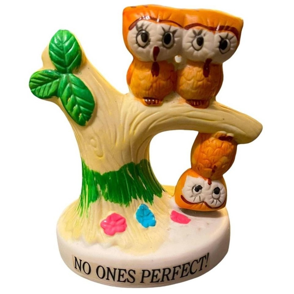 Vintage 70s 3 Owls "No Ones Perfect!" Hand Painted Ceramic Statue‎